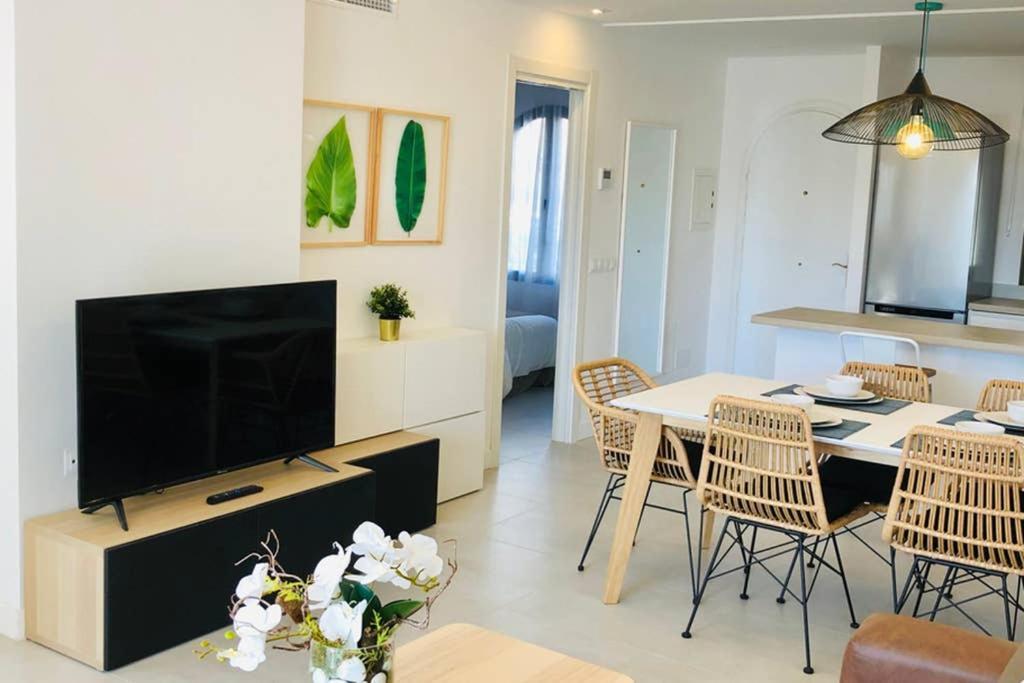 Apartment Luxury Modern By The
